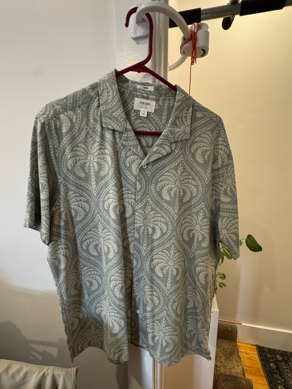 Men’s Sage Green Short-Sleeve Button-Down Camp Shirt Julien & Mark